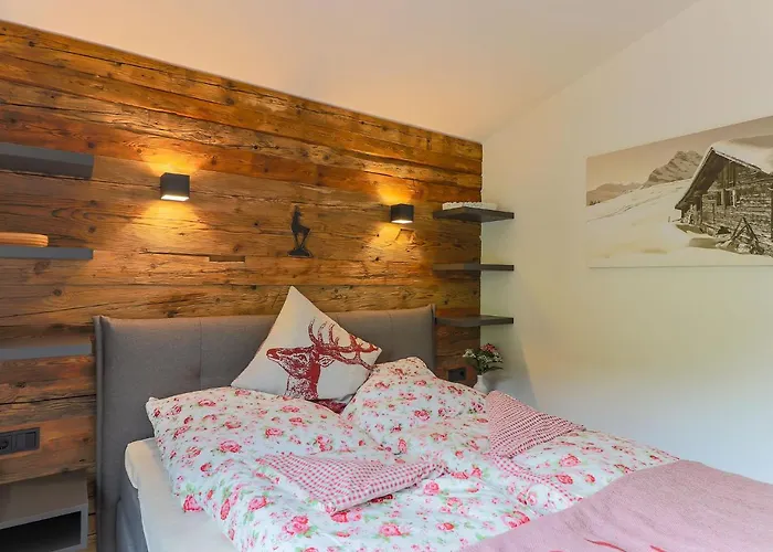 Modern Penthouse In Gasteig بوخن